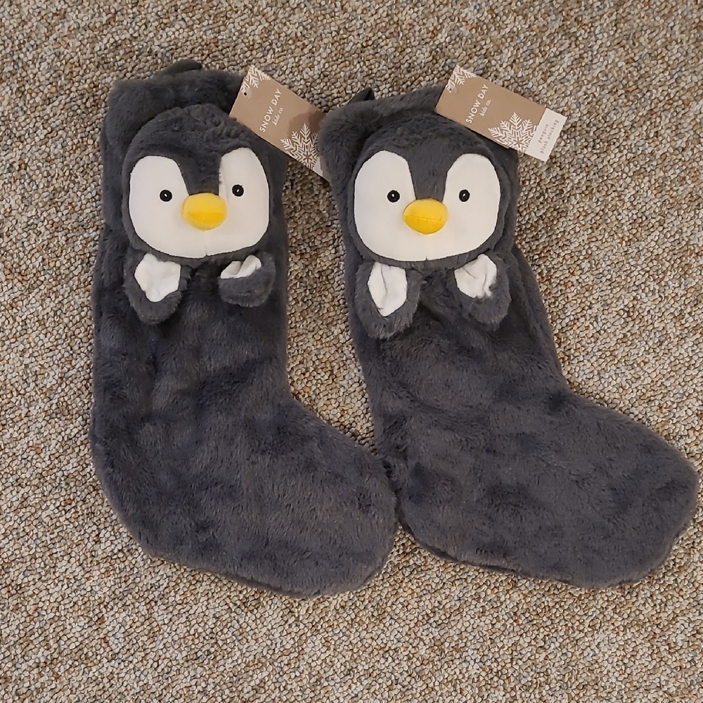 🎄 NWT Set of Penguin Christmas Stockings